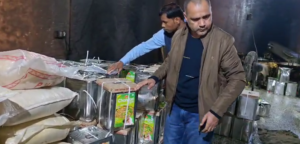 Bulandshahr में खाद्य सुरक्षा एवं औषधि प्रशासन की बड़ी कार्रवाई, आदर्श फूड इंटरनेशनल पर छापा