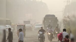 Delhi वाले हो जाएं अलर्ट, ठंडी हवाएं... काली घटाएं; दो दिन ऐसा रहेगा मौसम,,
