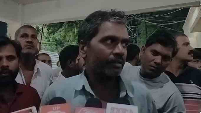 Sultanpur के पेमापुर गांव में उमेश यादव पर धारदार हथियार से हमला Sultanpur Police Investigating
