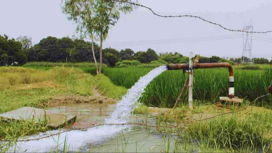 Yogi Adityanath Announces Free Nalkoop