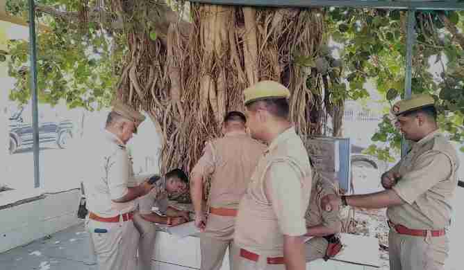 A collision between a high-speed truck and DCM in Bulandshahr