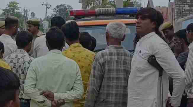 Bijnor में आग से बुजुर्ग दंपति की मौत-बढ़ापुर क्षेत्र में भयावह हादसा Bijnor House Fire Tragedy – Elderly Couple Dies