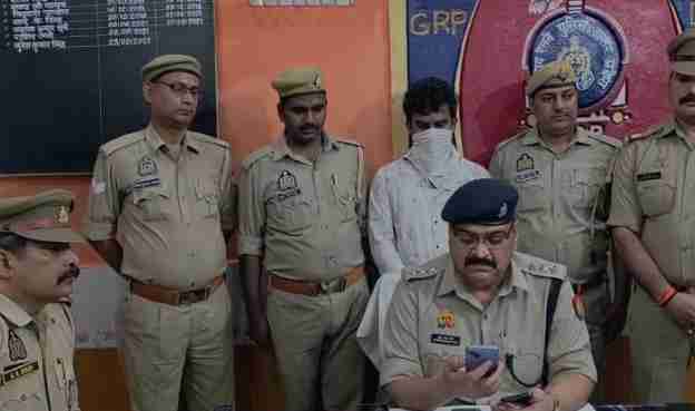 Chandouli GRP Major Success - 61 Stolen Mobiles Seized