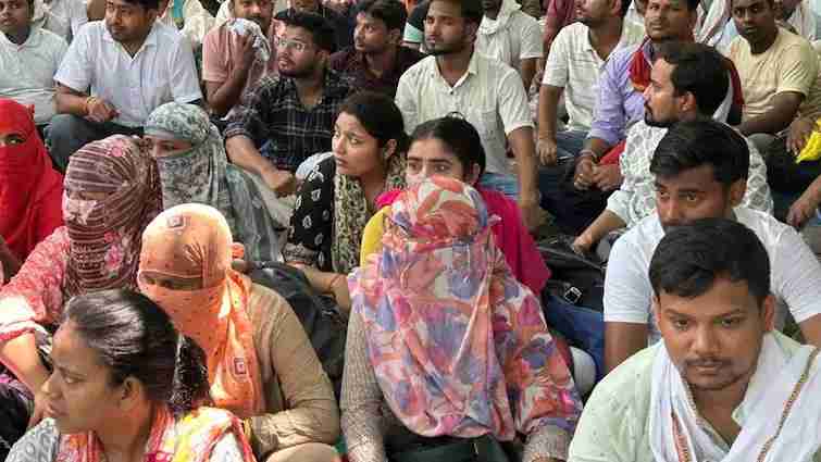 नगीना सांसद Chandrashekhar Azad ने सरकार पर उठाए ये गंभीर सवाल Chandrashekhar Azad supports the UP Teacher Recruitment Protest.