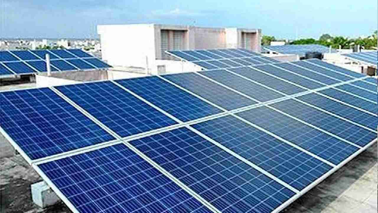Solar panel theft incident at the under-construction road in Baghpat