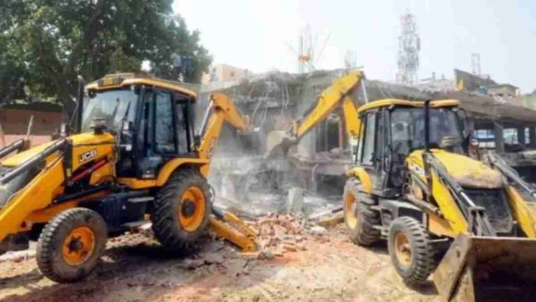 Uttar Pradesh Sarkar Ki Sakht Karwai