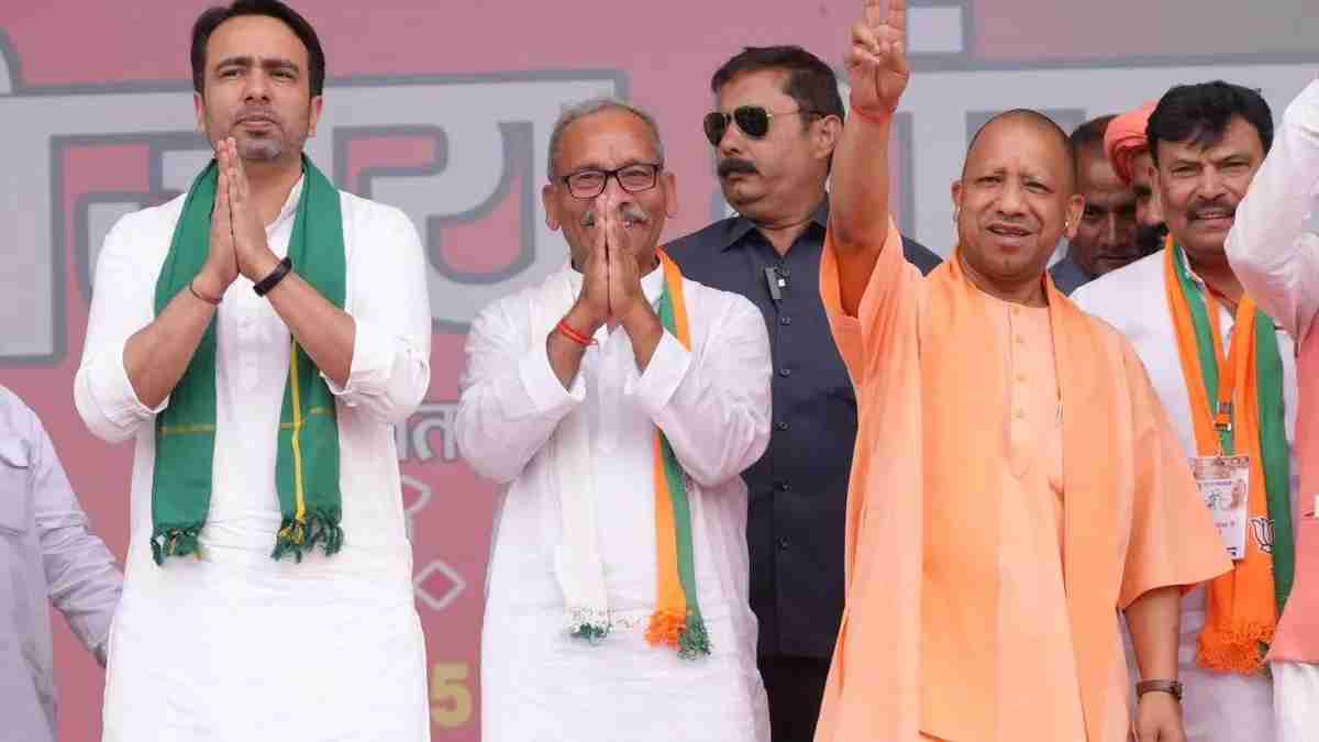 Yogi Adityanath and Rajkumar Sangwan Meeting