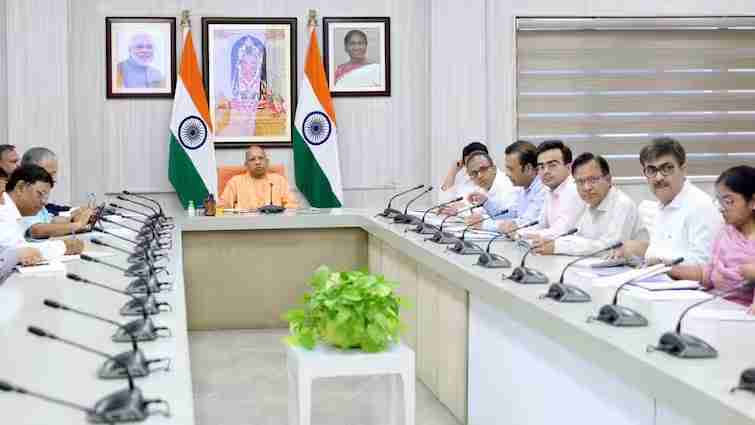 Yogi Government Cracks Down on Illegal Structures in UP