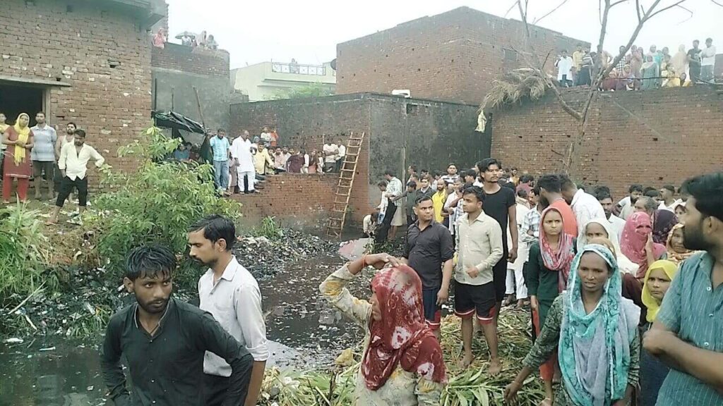 Muzaffarnagar monsoon first rain waterlogging Shiv Chowk