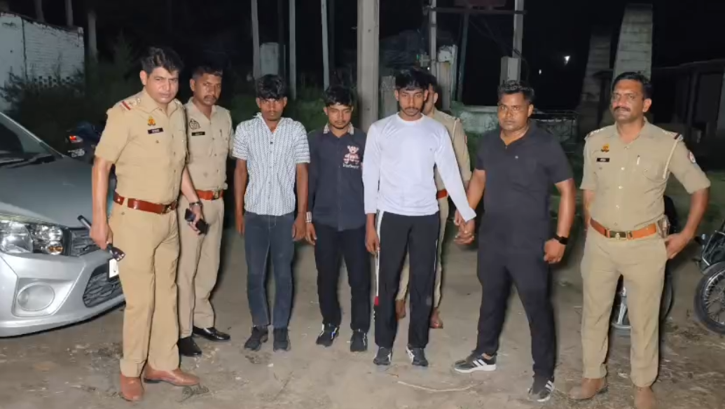 मुजफ्फरनगर में बंद ईंट भट्ठे पर मुठभेड़, बड़ी वारदात की साजिश रच रहे 5 बदमाश दबोचे, दो घायल मुजफ्फरनगर-में-5-बदमाश-दबोचे.