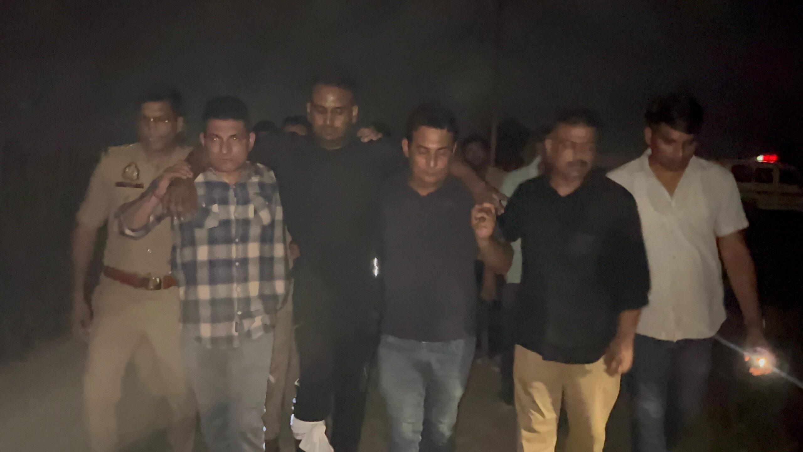 शामली 32 लाख की लूट के दो आरोपी मुठभेड़ में गिरफ्तार