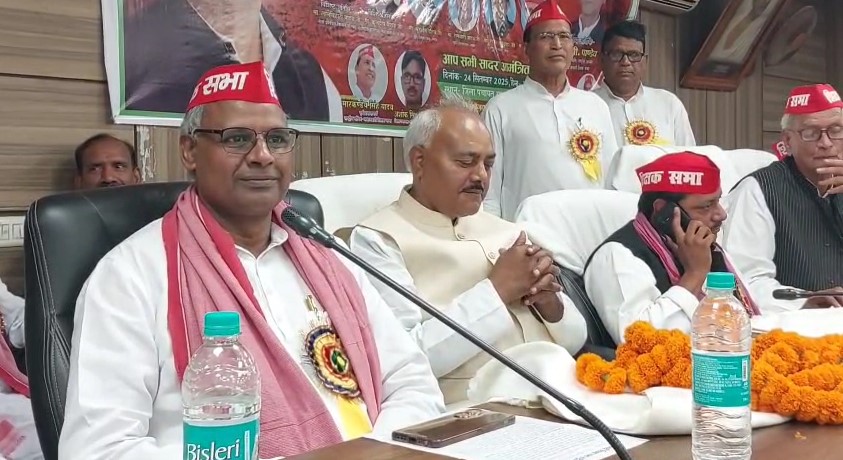 Ghazipur : नेता प्रतिपक्ष लाल बिहारी यादव का बड़ा बयान — “आजम खान की रिहाई ने सपा कार्यकर्ताओं में नई ऊर्जा भर दी” Ghazipur Me Ek Karyakarm Me Pahunche Neta Pratipaksh Vidhan Parishad Lal Bihari Yadav