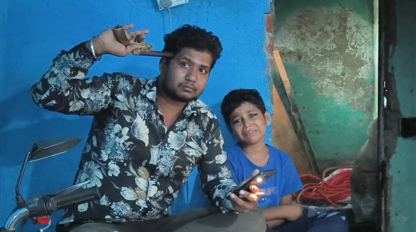 Kannauj Ke Sirfire Aashiq Deepu Ne Premika Ke Bachhe Ko Banaya Bandhak