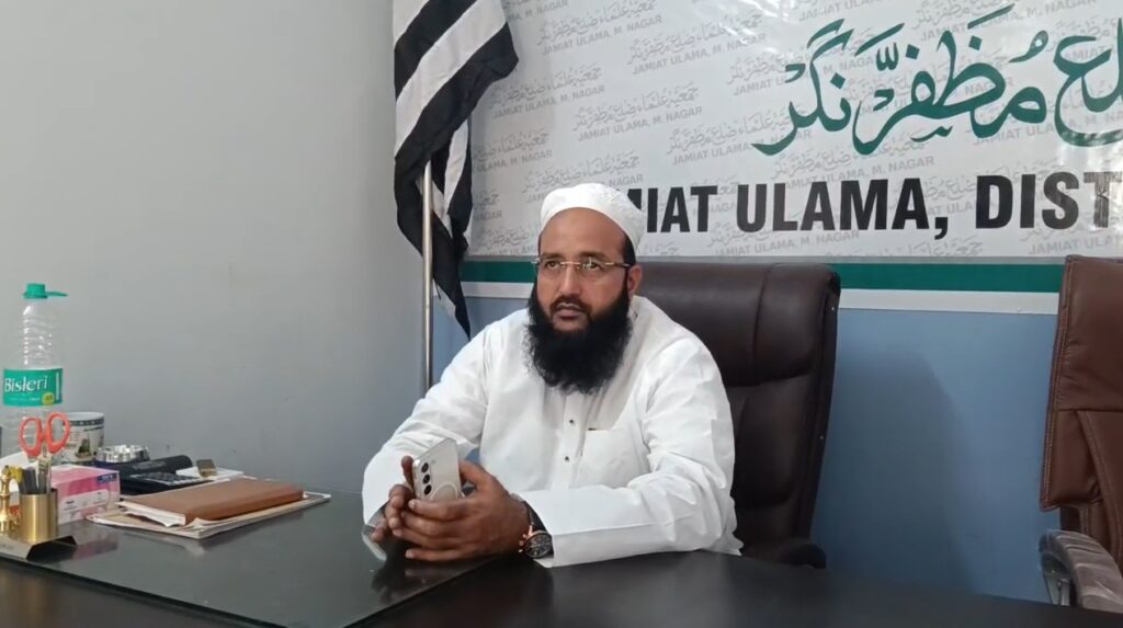 Muzaffarnagar में ‘आई लव यू मोहम्मद’ पोस्टर विवाद पर जमीयत उलेमा की अपील, कहा – “दोनों ओर कार्रवाई ज़रूरी” Maulana Mukarram Qasmi Muzaffarnagar