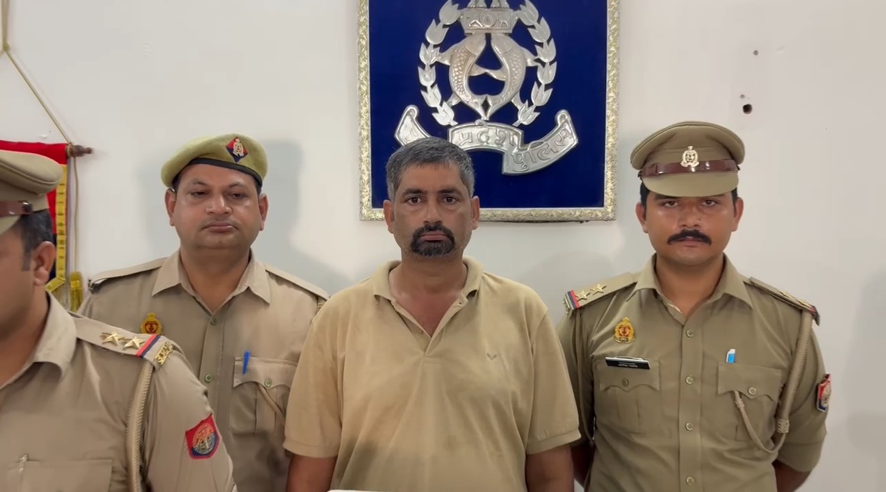 Muzaffarnagar Hotel Pe Firing Aaropi Atul Saini Police Ki Giraft Me