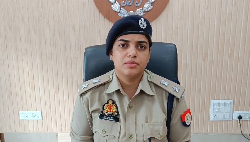 Kasganj में किसान यूनियन स्वराज के राष्ट्रीय और प्रदेश अध्यक्ष गिरफ्तार SP Kasganj Ankita Sharma