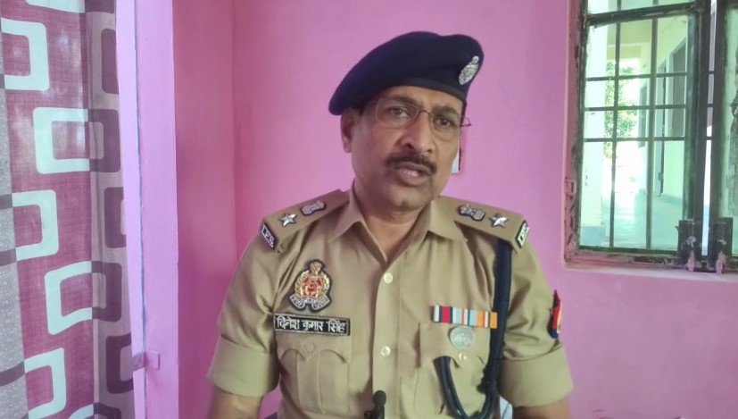 Bulandshahr में प्रेम कहानी का दर्दनाक अंत: पुलिस घेराबंदी में प्रेमी ने नाबालिग प्रेमिका को गोली मारकर की आत्महत्या SSP Dineh Kumar Singh Bulandshahr