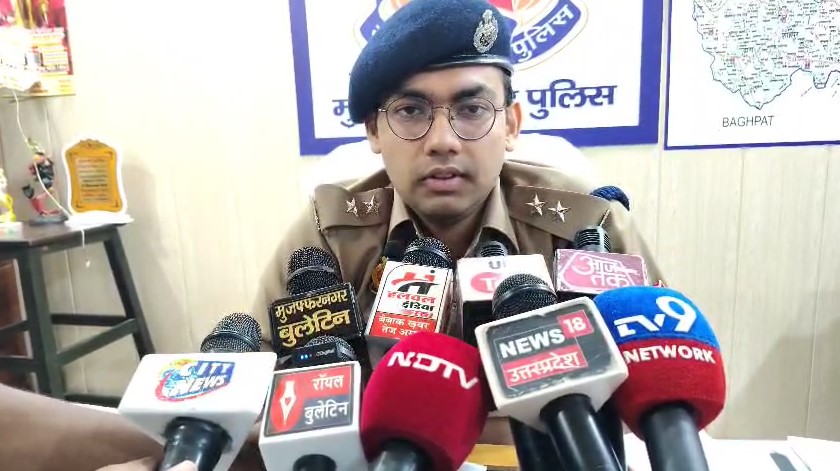 Muzaffarnagar में ड्रग्स विभाग और पुलिस की बड़ी कार्रवाई — मल्लूपुरा मोहल्ले से भारी मात्रा में दवाइयों का जखीरा बरामद Siddharth K Mishra CO City Muzaffarnagar