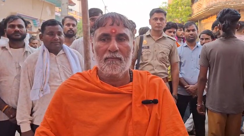 Muzaffarnagar : प्रेम प्रसंग में महिला के लापता होने से तनाव, पंचायत ने मुस्लिम परिवारों के बहिष्कार का ऐलान Swami Yeshveer Ji Maharaj Muzaffarnagar