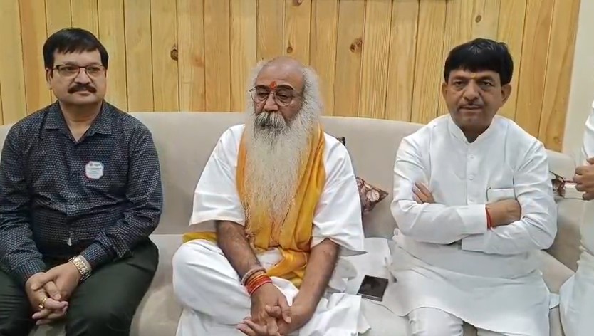 Muzaffarnagar में आचार्य प्रमोद कृष्णम का बड़ा बयान — सपा अराजकतावादी पार्टी, कांग्रेस देश को नेपाल-बांग्लादेश बनाना चाहती है Acharya Pramod Krishnam