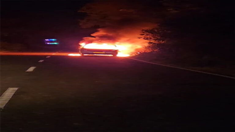 Bulandshahr ME Aag Ka Gola Bani Car