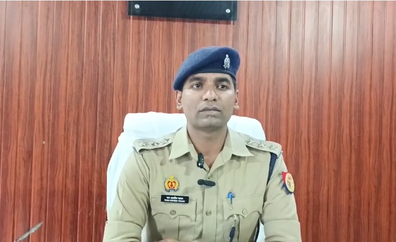 Muzaffarnagar पुलिस ने फर्जी लोन के जाल में फंसा ठगी गिरोह किया गिरफ्तार CO Khatauli Ram Ashish Yadav Muzaffarnagar