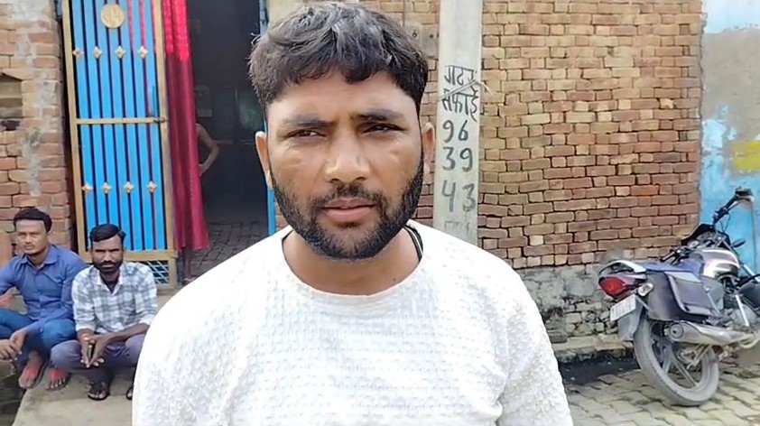 Sambhal में पटाखों को लेकर दो समुदायों में झड़प: ईट-पत्थर चले, कई घायल, पुलिस और RRF तैनात Gramin Yuvak, Sambhal