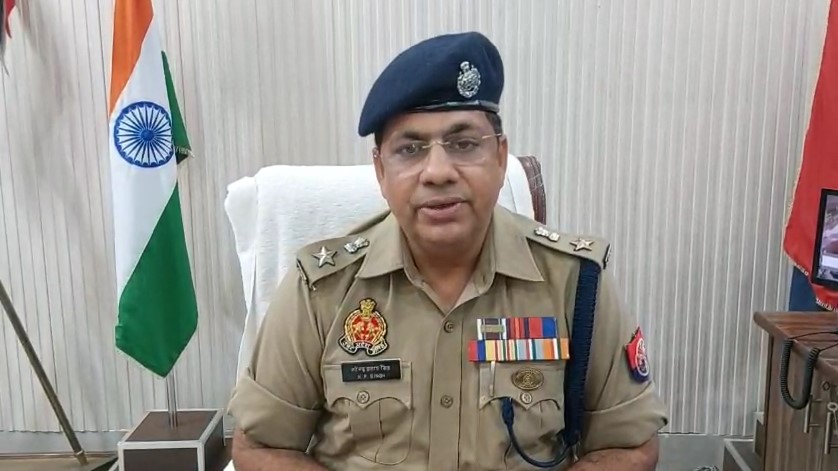 Shamli पुलिस ने CEIR पोर्टल से एक माह में बरामद किए 115 मोबाइल, कीमत लगभग 25 लाख रुपए SP Shamli NP Singh
