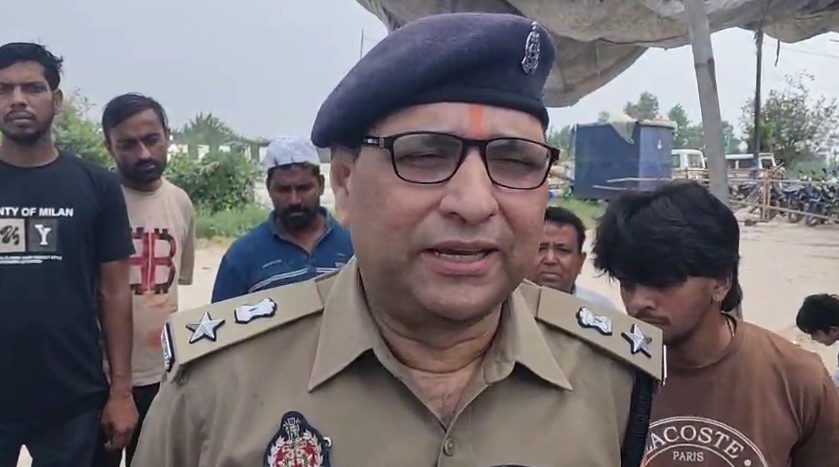 Shamli में पुलिस मुठभेड़ में जयवीर हत्याकांड का 25 हजार का इनामी बदमाश राहुल उर्फ छोटू गिरफ्तार Santosh Kumar Singh ASP Shamli