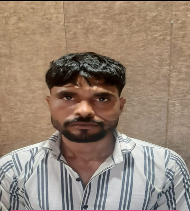 Muzaffarnagar मुठभेड़: एक लाख के इनामी डकैत ढेर, हथियार और लाखों का माल बरामद Mritak Dakait Mehtab Urf Galkata