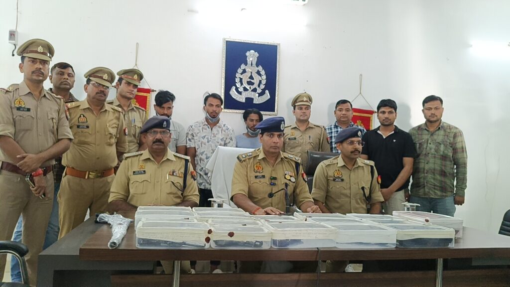 Muzaffarnagar Police Ki Giraft Me Aaropi