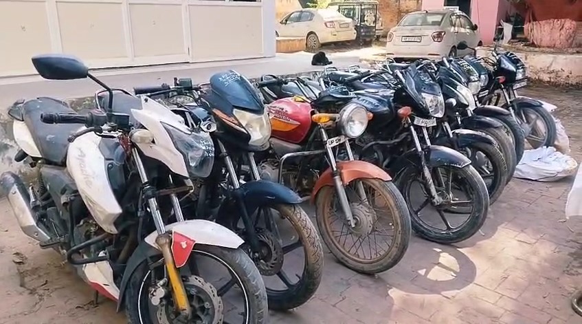 Aaropi Ke Pas Se Baramad Bike (Shamli)