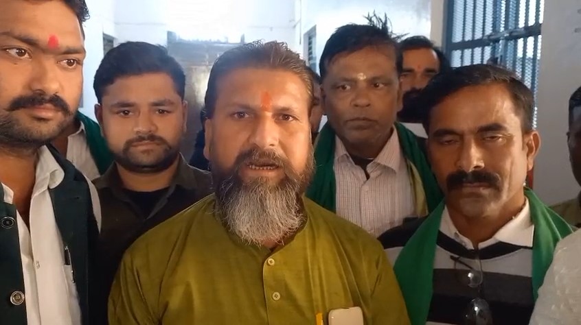 Kannauj: यूरिया संकट, नकली बीज–दवा और ओवररेट वसूली के खिलाफ भड़का किसान संगठन Dr. Rajneesh Dubey Pradesh Pravakta (Kannauj)