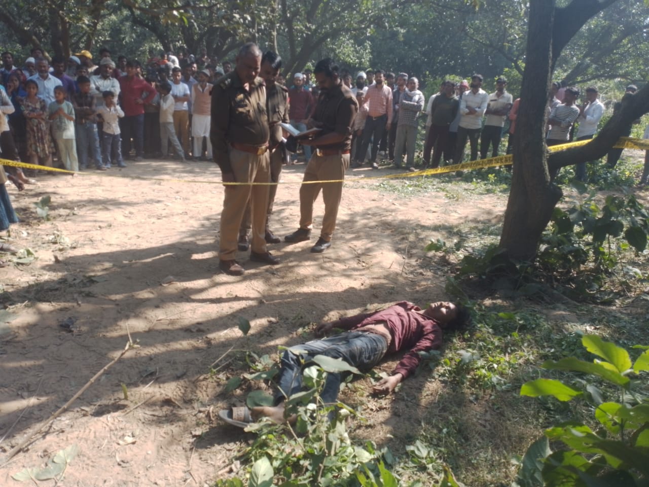 Aam Ke Baag Me Mila Shav (Bijnor)