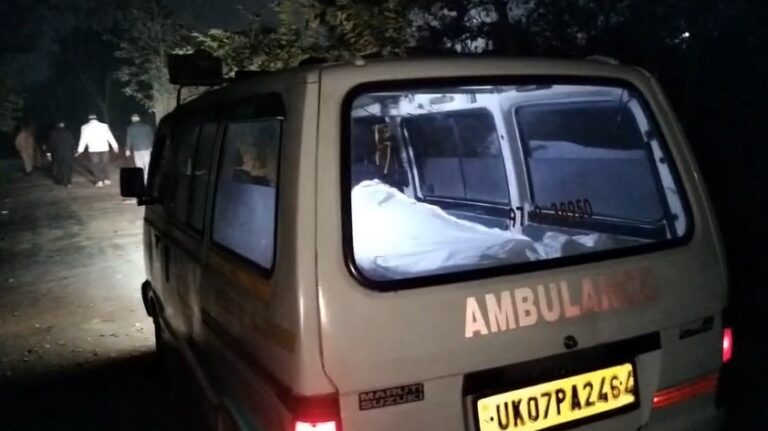 Bijnor Dardnaak Sadak Haadse Me Mahila Ki Maut