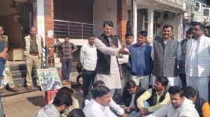 Chhatisgarh Police Ke Sipahi Ki Maut Ne LIya Bada Roop (Hathras)