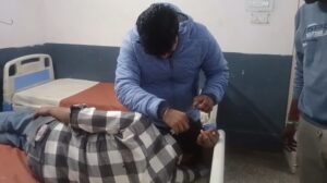 Gareeb Parivaar Par Dabanggo Ne Hamla 4 Log Ghayal (Bulandshahr)