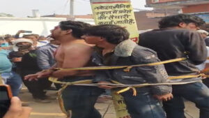 Ghazipur Me 3 Yuvako Ki Khambe Se Bandh Kar Pitaayi