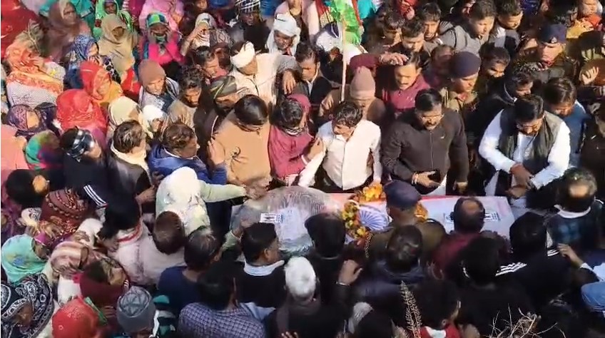 Bulandshahr का लाल अरुण राघव देश पर कुर्बान, गांव में उमड़ा जनसैलाब—मां और पत्नी बेसुध Jawan Ki Maut Se Har Kisi Ki Aankhe Namm (Bulandshahr)