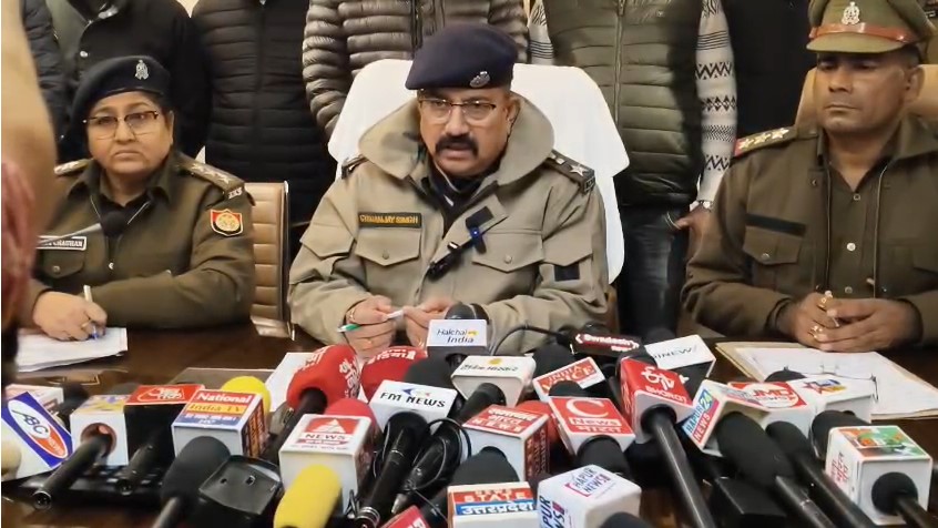 Hapur: 85 लाख की हाईवे लूट का पुलिस ने किया खुलासा, 6 बदमाश गिरफ्तार SP Kunwar Gyananjay Singh (Hapur)