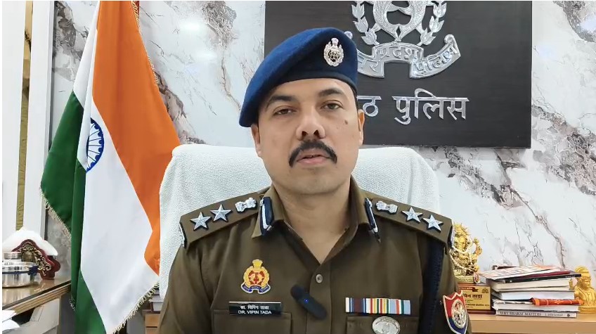 Meerut पुलिस का अमानवीय चेहरा: मृत व्यक्ति का शव फेंकते पुलिसकर्मी का वीडियो वायरल Dr. Vipin Tada (Senior SP Meerut)