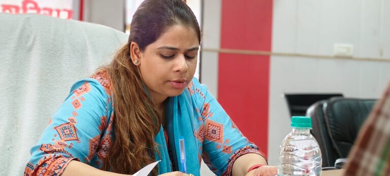 LARA Court Ne Diya Bijnor DM Aawas Kurk Ka Aadesh