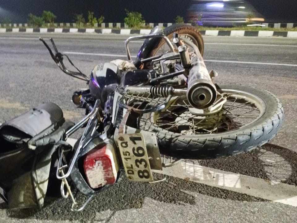 Meerut Highway Par Dardnaak Sadak Haadsa Mazdoor Ki Maut