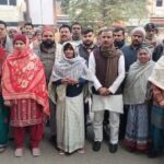 Chhatra Se Chhedchhad Ke Virodh Me Pradarshan Karte Log (shamli)