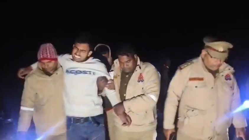 Police Giraft Me Shaatir Apradhi (Kasganj)