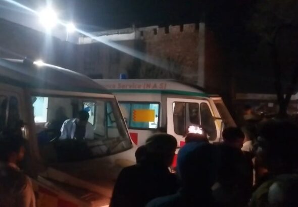 Band Makaan Me Ek Hi Parivaar Ke 5 Shav Milne Se Hadkamp (Kasganj)