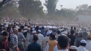 Maulana Zainul Aabideen Ke Janaaze Me Umdi Bheed (Bulandshahr)