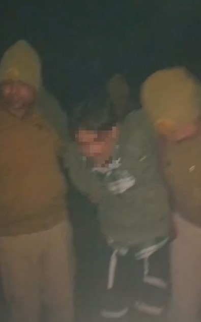 Muthbhed Me Ghayal Badmaash (Bijnor)