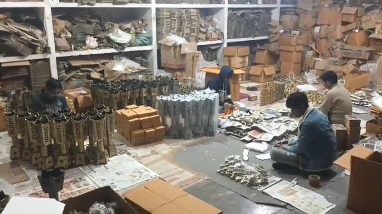 Sambhal Ki Kaarigari Ki Videsho Tak Goonj