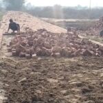 Shamli Me Rajwaahe Ki Patri Pe Chal Raha Avaidh Nirmaan